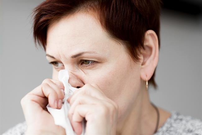 	Zamašen nos in vnetje sinusov lahko pozdravite z domačim zdravilom. (foto: Freepik.com)