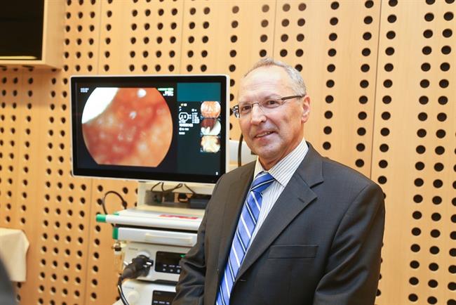 Dr. Milan Stefanovič z novo tehnologijo, ki bi naj izboljšala odkrivanje raka na debelem črevesu foto Barbara Reya