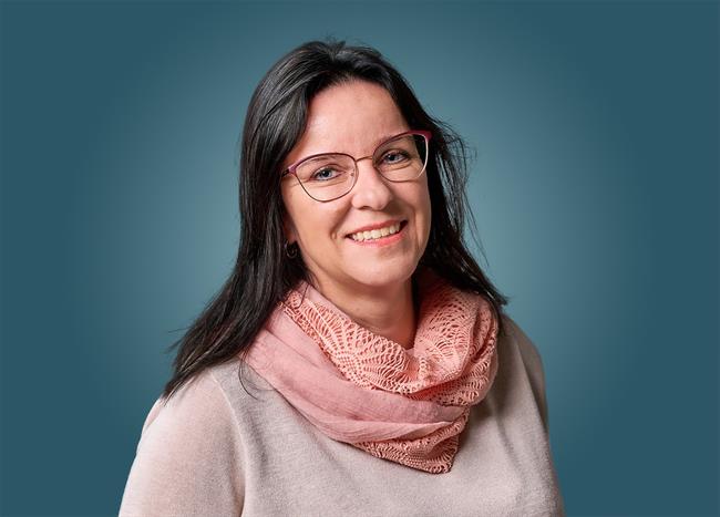 Dr. Jana Mali, vodja Katedre za dolgotrajno oskrbo na Fakulteti za socialno delo Univerze v Ljubljani.