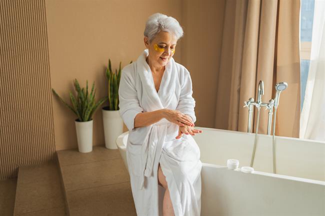 Redna skrb zase ne vpliva le na telo, ampak tudi na tvoje razpoloženje in notranje ravnovesje. (Foto: Freepik)