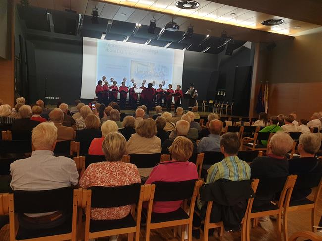 15. obletnica pevskega zbora Društva upokojencev Trnovo. (Foto: Mojaleta)