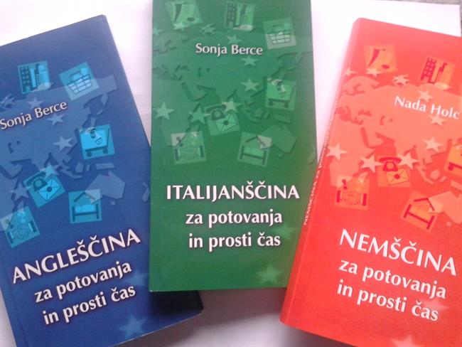 Priročniki za učenje osnov tujega jezika založbe Obzorja. (foto: K.Z.)