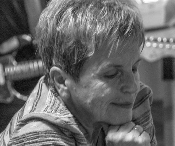 Milena Miklavčič razkriva, kaj so nekoč počeli naši predniki za zaprtimi vrati. (foto: osebni arhiv)