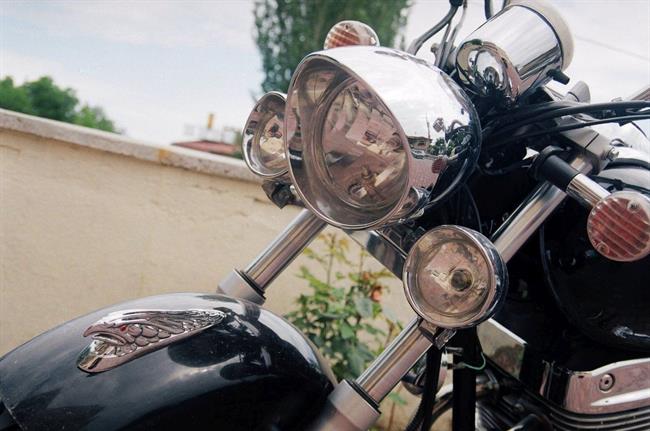 Na cesto prihajajo motoristi, bodite previdni! (foto: freeimages.com)