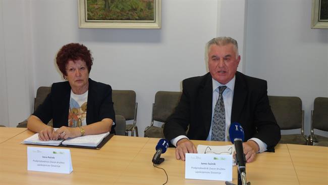  Vera Pečnik (podpredsednica ZDUS), Janez Sušnik (podpredsednik ZDUS) . (foto: ZDUS)