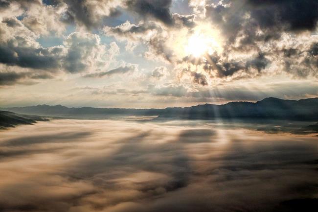 Danes bo oblačnost naraščala, zvečer bo na severu in zahodu rahlo deževalo. (foto: pexels.com)