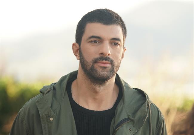 Glavno moško vlogo igra Egin Akyürek, ki so ga gledalke na Planetu TV že lahko občudovale v Izgubljenih časteh. (Foto: Arhiv Planeta TV)