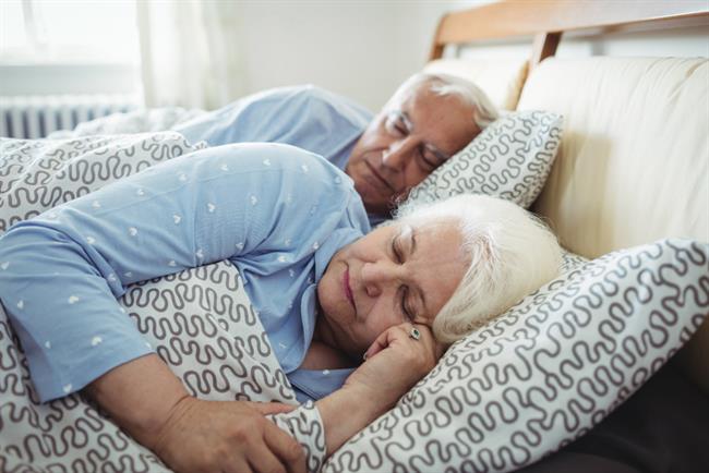Dovolj spanja zmanjšuje razvoj Alzheimerjeve bolezni. (foto: Freepik.com)
