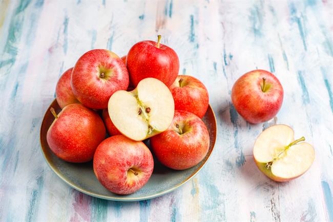 Jabolčne lupine so zelo koristne. (Foto: Freepik.com)