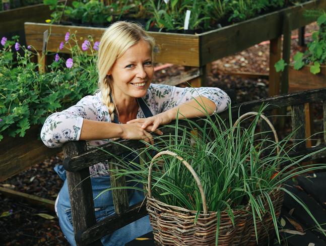 Jerneja Jošar, diplomirana agronominja, ljubiteljica vrtnarjenja in avtorica več priročnikov o vrtnarjenju. (Foto: osebni arhiv)