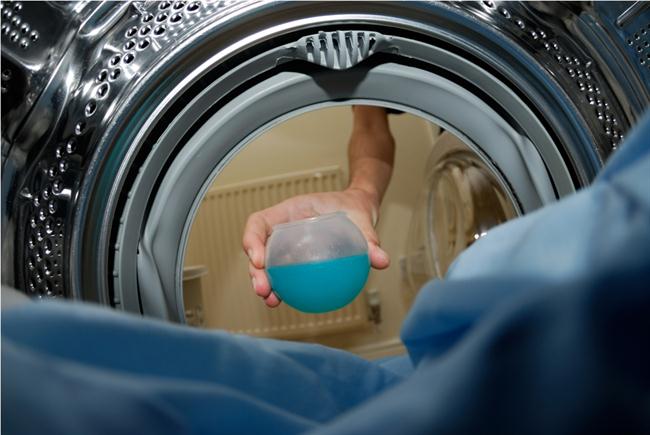 Sodo bikarbono lahko uporabljate tudi pri pranju perila. (foto: www.sxc.hu)