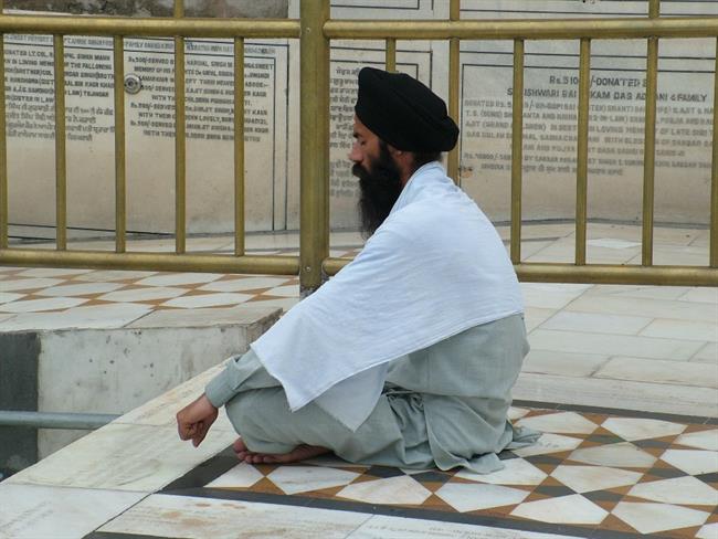 Sikh med molitvijo. (foto: O.P.)