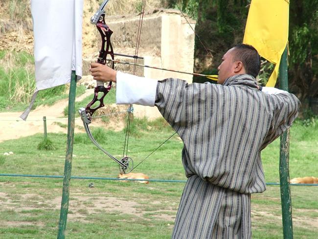 Lokostrelstvo je nacionalni šport Butancev. (foto: O.P.)