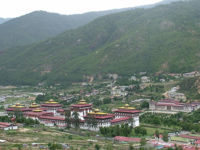 Veliki dzong (utrjeno samostansko mesto) v Timpuju – Tashichoe.