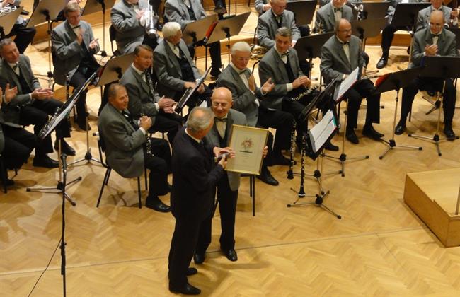 Zlato medaljo Zveze kulturnih društev Slovenije s priznanjem, za življenje z glasbo, je prejel Milan Pavliha.