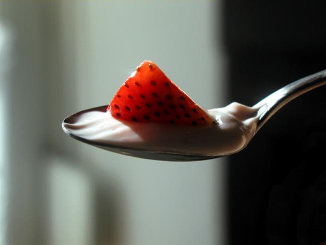 Koliko sadja je v sadnem jogurtu? (foto: www.sxc.hu)