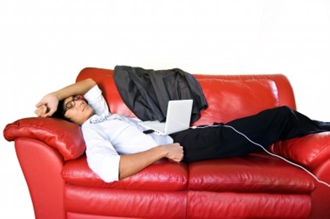 S polnim želodcem ni priporočljivo spati. (foto: FreeDigitalPhotos.net)