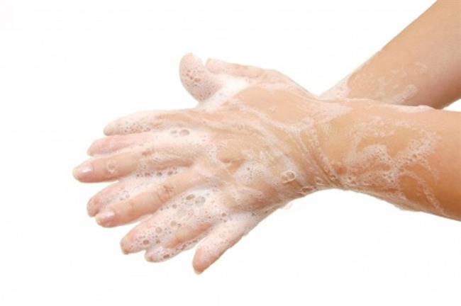 Redno umivanje rok je zelo pomembno. (foto: www.123rf.com)