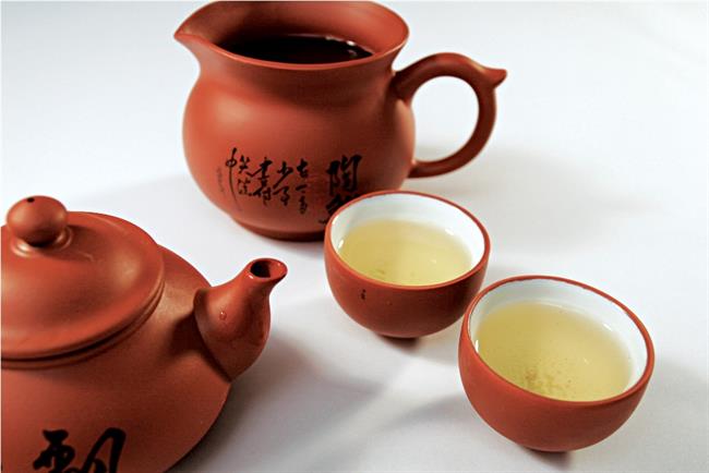 Oba, črni in zeleni čaj sta zelo zdrava. (foto: www.sxc.hu)