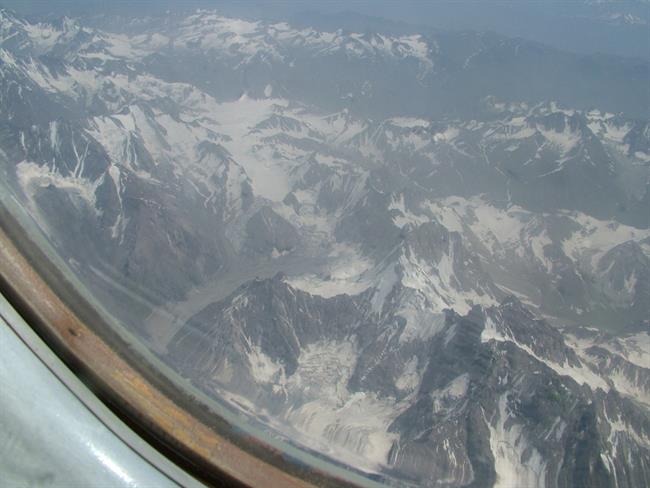 Veličasten Pamir pride še najbolj do izraza iz ptičje perspektive (polet: Dušanbe- Biškek, Kirgizija).