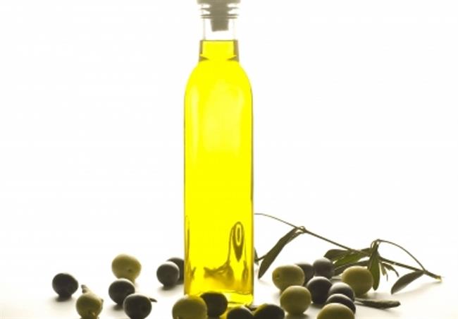Oljčno olje je zelo zdravilno. (foto: freeDigitalPhotos.net)