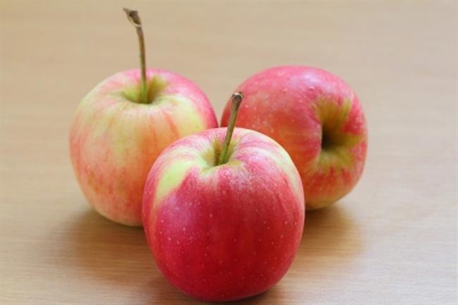 Eno jabolko na dan, odžene zdravnika stran! (foto: FreeDigitalPhotos.net)