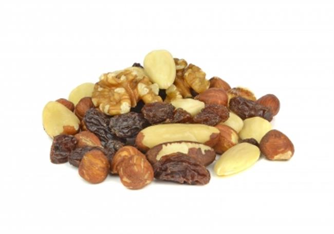 Tudi oreščki so del zdravilnega recepta, ki vrača zdravje. (foto: FreeDigitalPhotos.net)