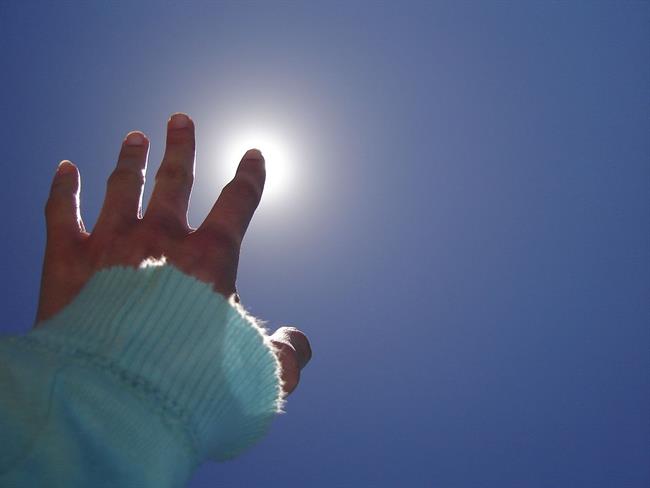 Sonce je vir vitamina D. (foto: freeimages.com)