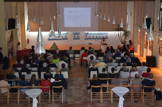 Rezultate projekta »Čili in zdravi starosti naproti« predstavili na zaključni konferenci v Kolpernu. (foto: Občina Jesenice)
