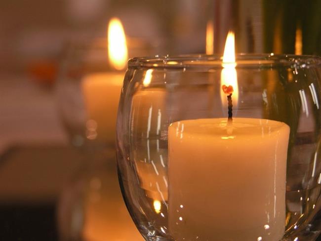 Okrasne sveče so lahko zelo škodljive za zdravje. (foto: freeimages.com)