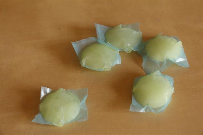 Zamrznjen limonin sok v vrečkah (foto: OblizniPrste.si)