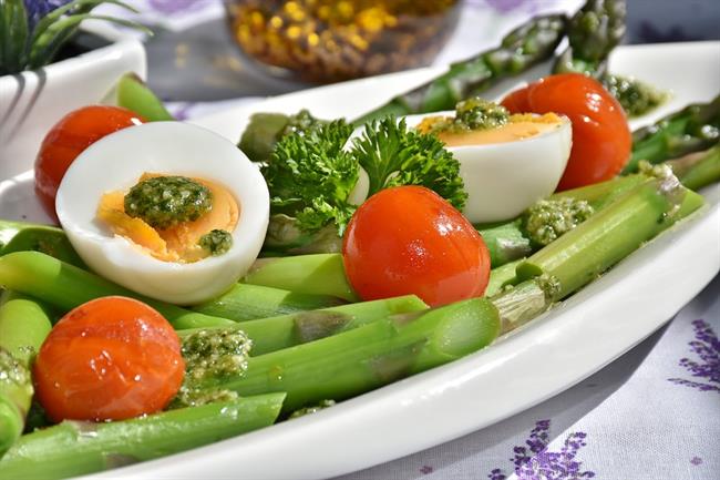Kako pomembna je prehrana za raka, kaže tudi podatek, da bi z več uživanja svežega sadja in zelenjave lahko preprečili tretjino rakov. (foto: pixabay.com)