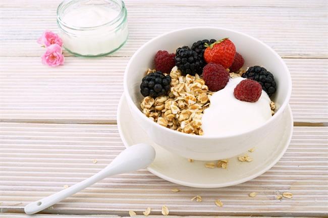 Jejte zdrav zajtrk in shujšali boste. (foto: pexels.com)