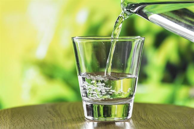 Pijte vodo, prinaša zdravje in dobro počutje. (foto: pexels.com)