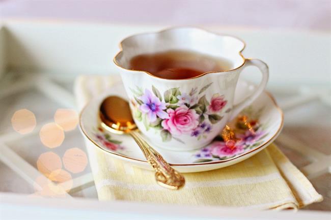 Iz trobentic in vijolic lahko pripravite zdravilni čaj. (foto: pexels.com)
