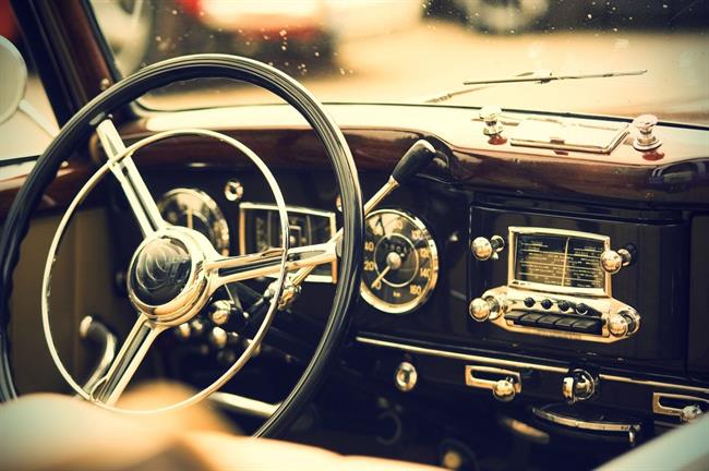 A se tudi s skromno penzijo da, namesto mercedesa vozi karjolo ... (foto: pexels.com)