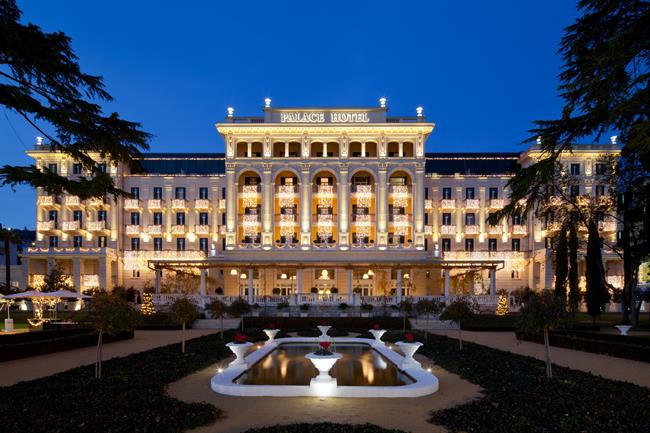 Čudovit ambient Hotela Kempinski Palace Portorož bo dodal piko na i okušanju izbranih penin. (Foto: Hotel Kempinski Palace Portorož)