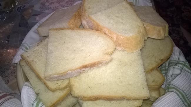 Star kruh lahko porabite v okusnih receptih. (foto: Jožica Ostrožnik)