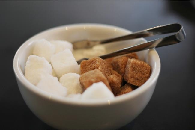 Tudi sladkor vam lahko kdaj pride prav! (foto: freeimages.com)