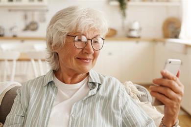 S storitvijo E-oskrba starejši bolj samostojni v domačem okolju 