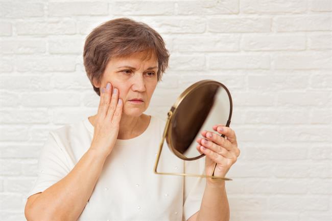 Zgladite gubice z naravno masko za obraz