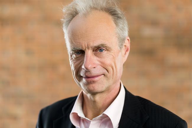 Intervju: Kako zmotne predstave o seksu prispevajo k suši v postelji?