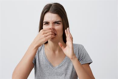 Vaš zadah razkriva, če imate katero od teh bolezni!