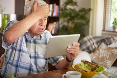 Upokojenci, ZPIZ OPOZARJA! Širijo se lažne informacije glede uskladitve pokojnin