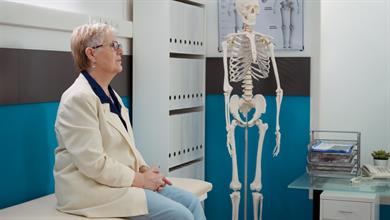 Osteoporoza: Skrita bolezen, ki z leti strmo narašča