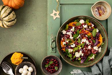 Slastna solata za hujšanje, ki vas zares nasiti – brez praznih kalorij