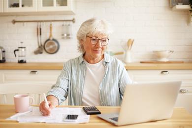 Vlada je potrdila 4,2 % dvig pokojnine - je to dovolj glede na dvig cen?