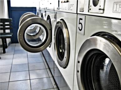 Trik, ki hitro očisti pralni stroj