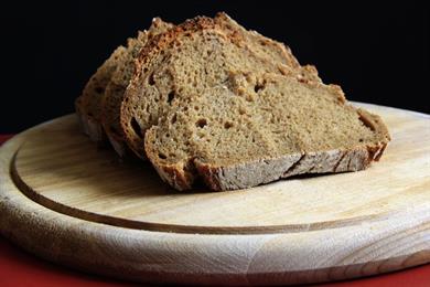 Odličen nasvet: Tako koristno lahko porabite stari kruh!