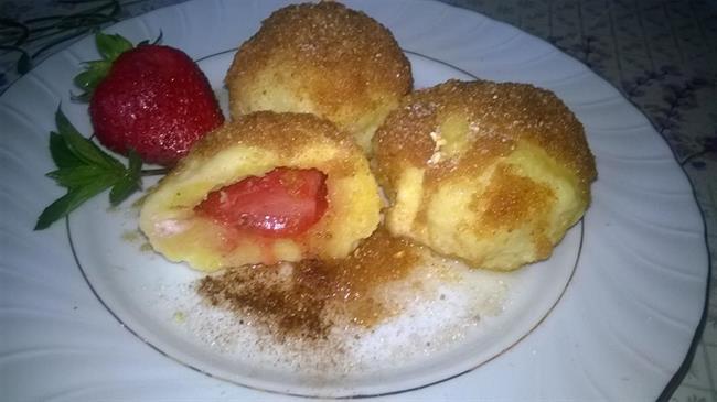 Iz Jožičine kuhinje: Jagodni cmoki iz skutinega testa